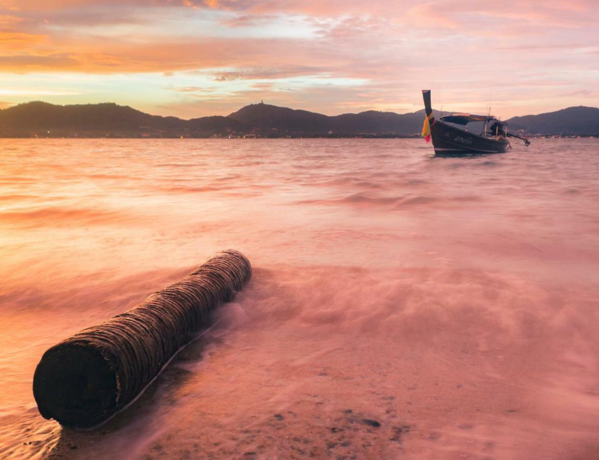 Baan Mai Beachfront Lone Island Phuket Buitenkant foto