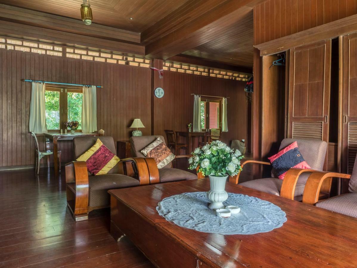 Baan Mai Beachfront Lone Island Phuket Buitenkant foto