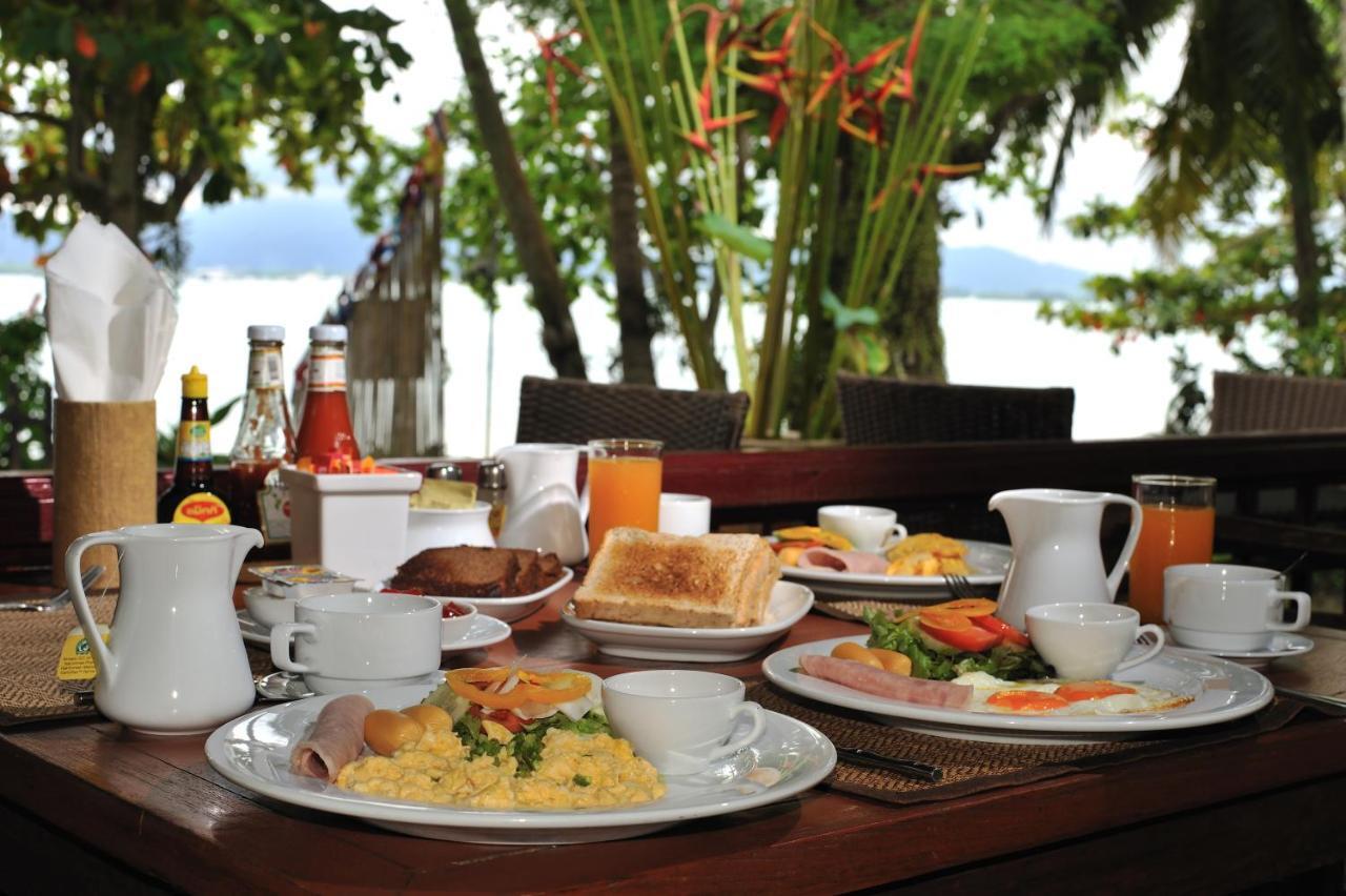 Baan Mai Beachfront Lone Island Phuket Buitenkant foto