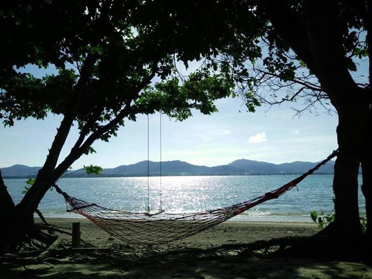 Baan Mai Beachfront Lone Island Phuket Buitenkant foto