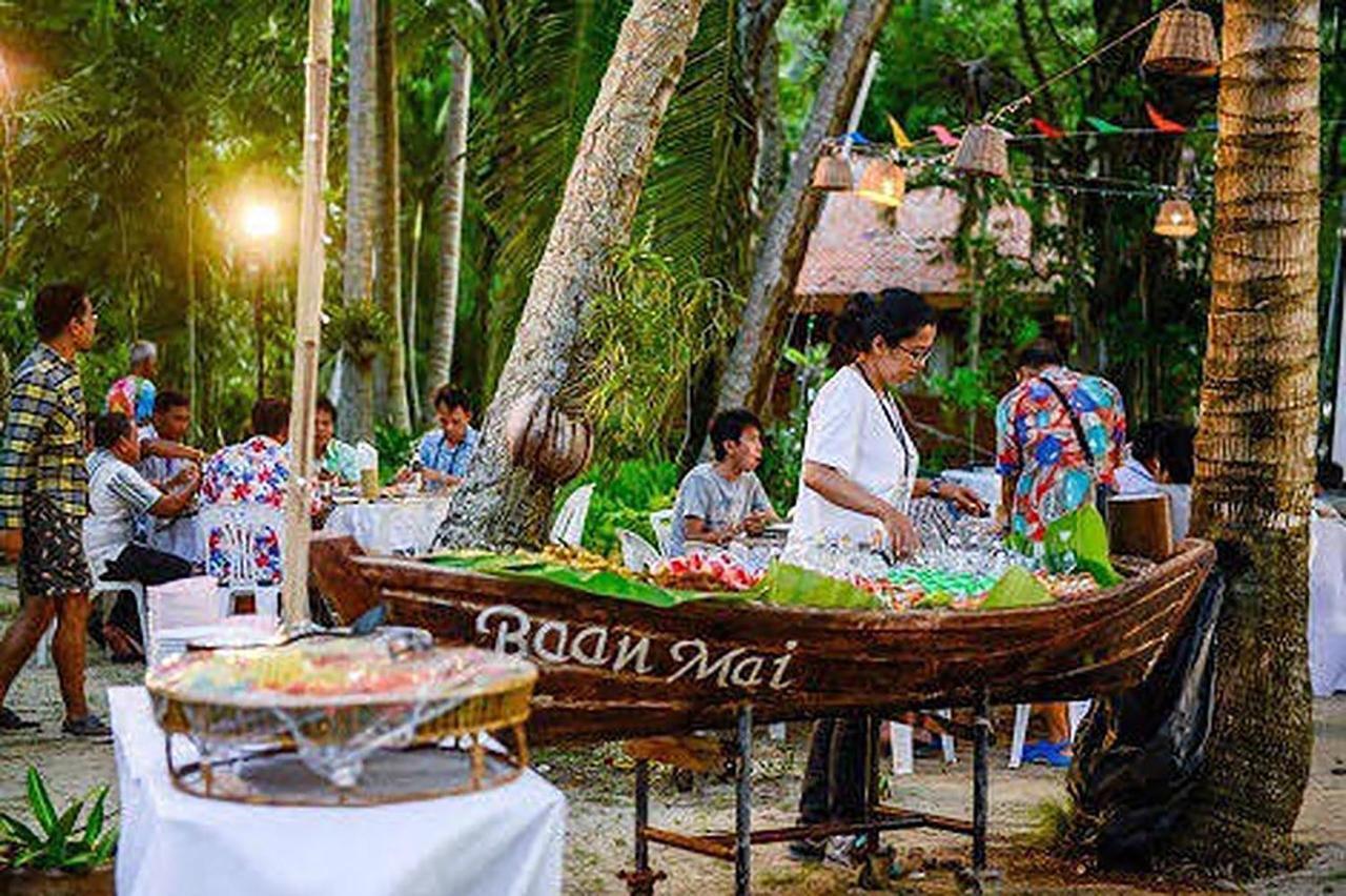 Baan Mai Beachfront Lone Island Phuket Buitenkant foto